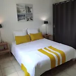 Teny Vila