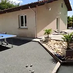 Teny Vila La Teste-de-Buch