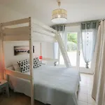 Teny Vila La Teste-de-Buch