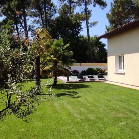 Teny Villa