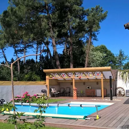 Teny Villa *
