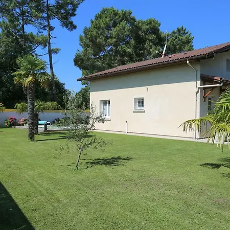 Teny Villa *